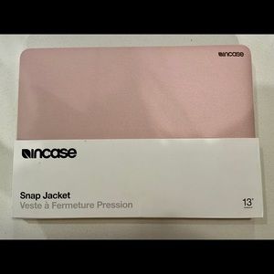 Incase 13” MacBook Pro Protection Case